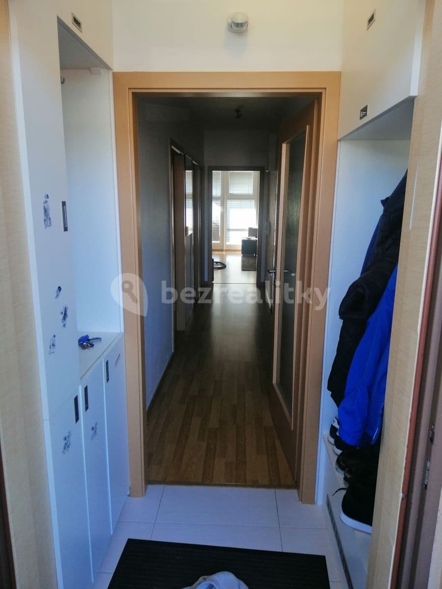 Pronájem bytu 3+kk 63 m², Komenského, Horoměřice, Středočeský kraj Pronájem bytu 3+kk 63 m², Komenského, Horoměřice, Středočeský kraj