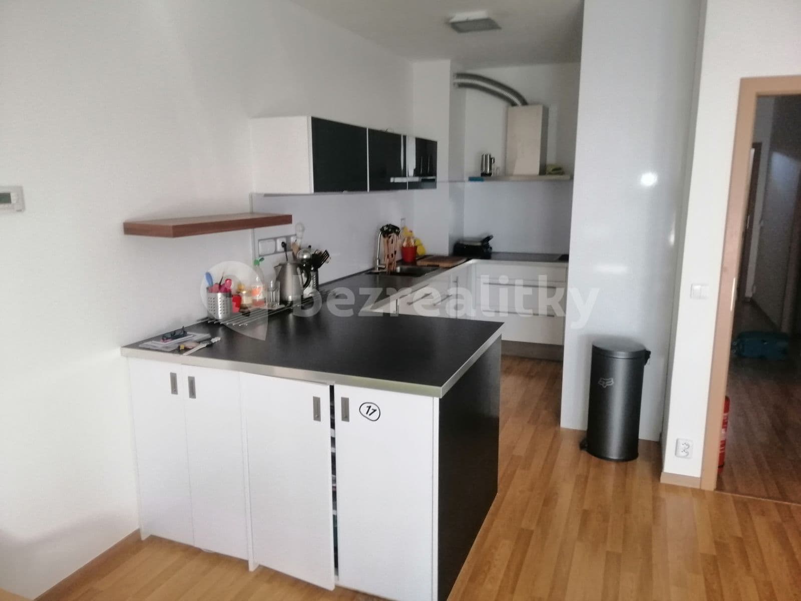 Pronájem bytu 3+kk 63 m², Komenského, Horoměřice, Středočeský kraj Pronájem bytu 3+kk 63 m², Komenského, Horoměřice, Středočeský kraj