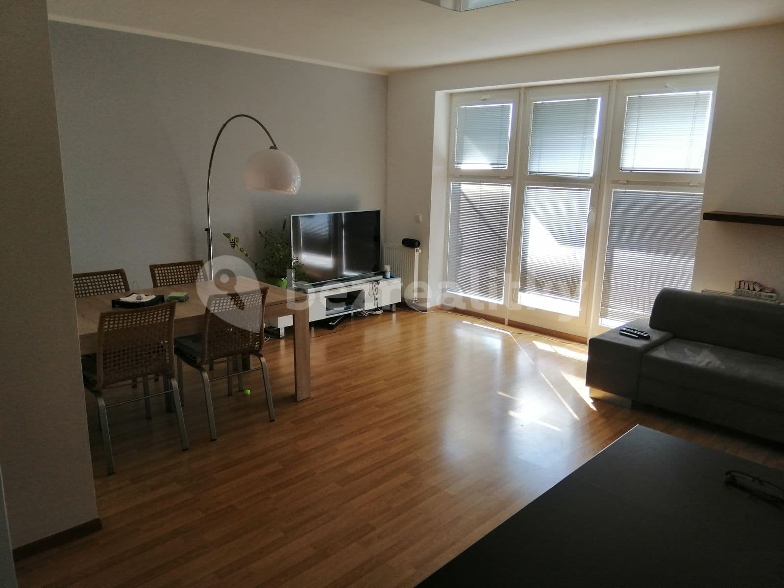 Pronájem bytu 3+kk 63 m², Komenského, Horoměřice, Středočeský kraj Pronájem bytu 3+kk 63 m², Komenského, Horoměřice, Středočeský kraj