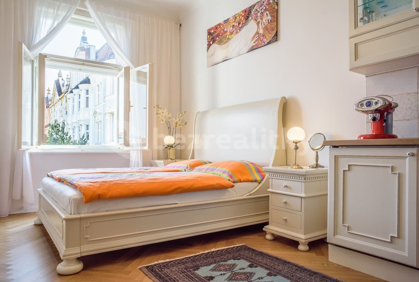 Pronájem bytu 1+kk 24 m², Náměstí Bratří Synků, Praha, Praha Pronájem bytu 1+kk 24 m², Náměstí Bratří Synků, Praha, Praha