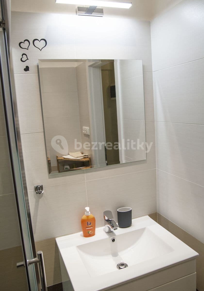 Pronájem bytu 1+kk 42 m², Bořivojova, Praha, Praha Pronájem bytu 1+kk 42 m², Bořivojova, Praha, Praha