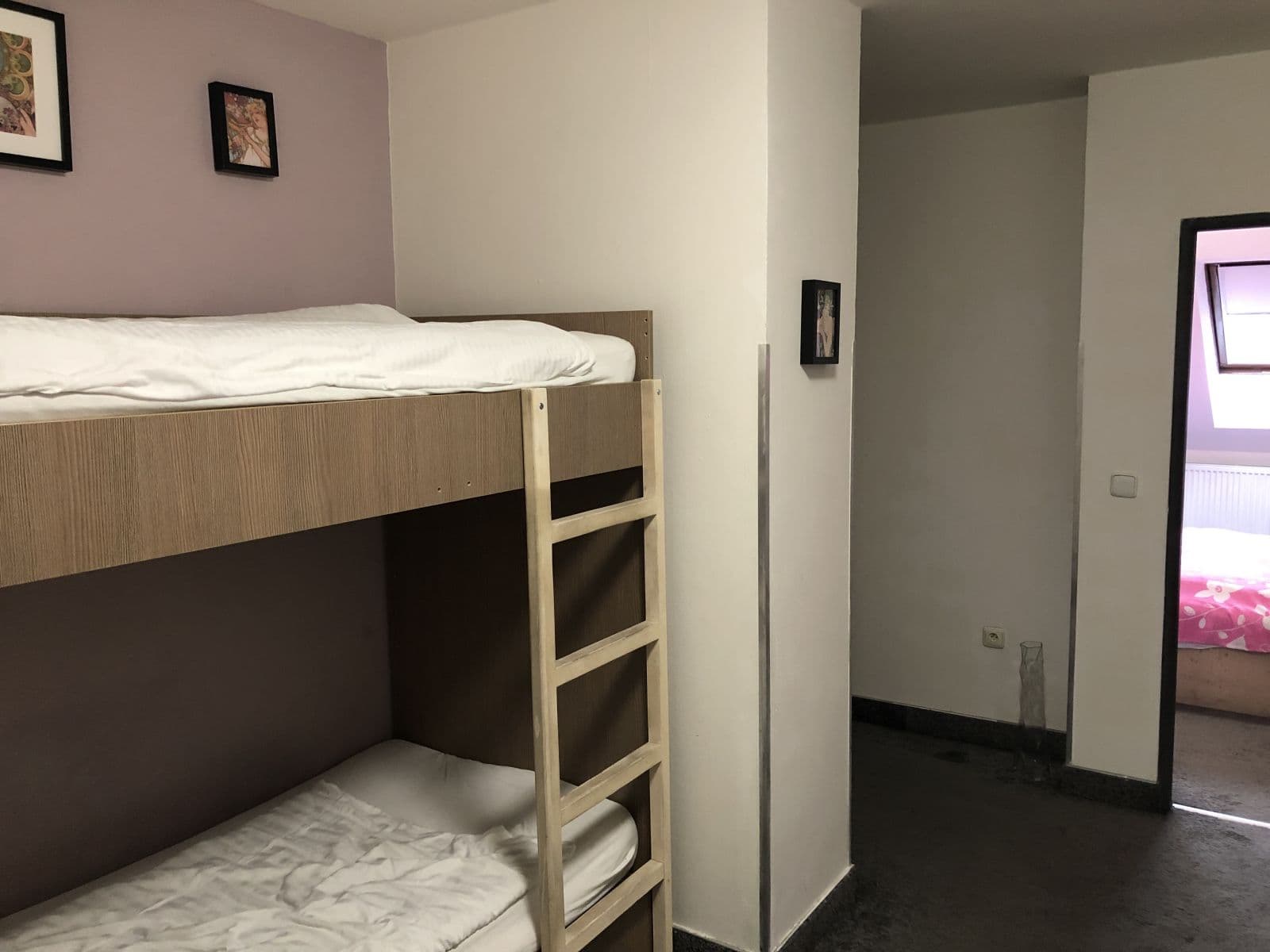 Pronájem bytu 2+kk 50 m², U Santošky, Praha, Praha Pronájem bytu 2+kk 50 m², U Santošky, Praha, Praha