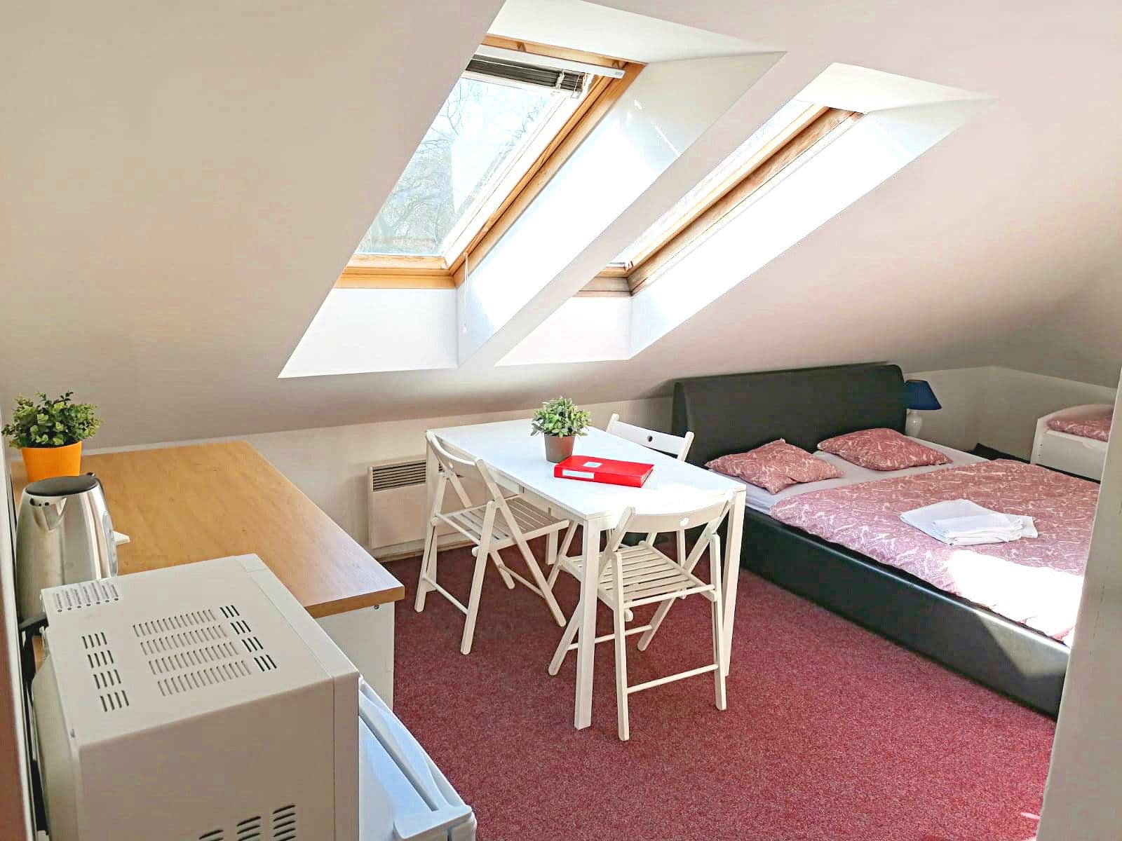 Pronájem bytu 2+1 55 m², Kováků, Praha, Praha Pronájem bytu 2+1 55 m², Kováků, Praha, Praha