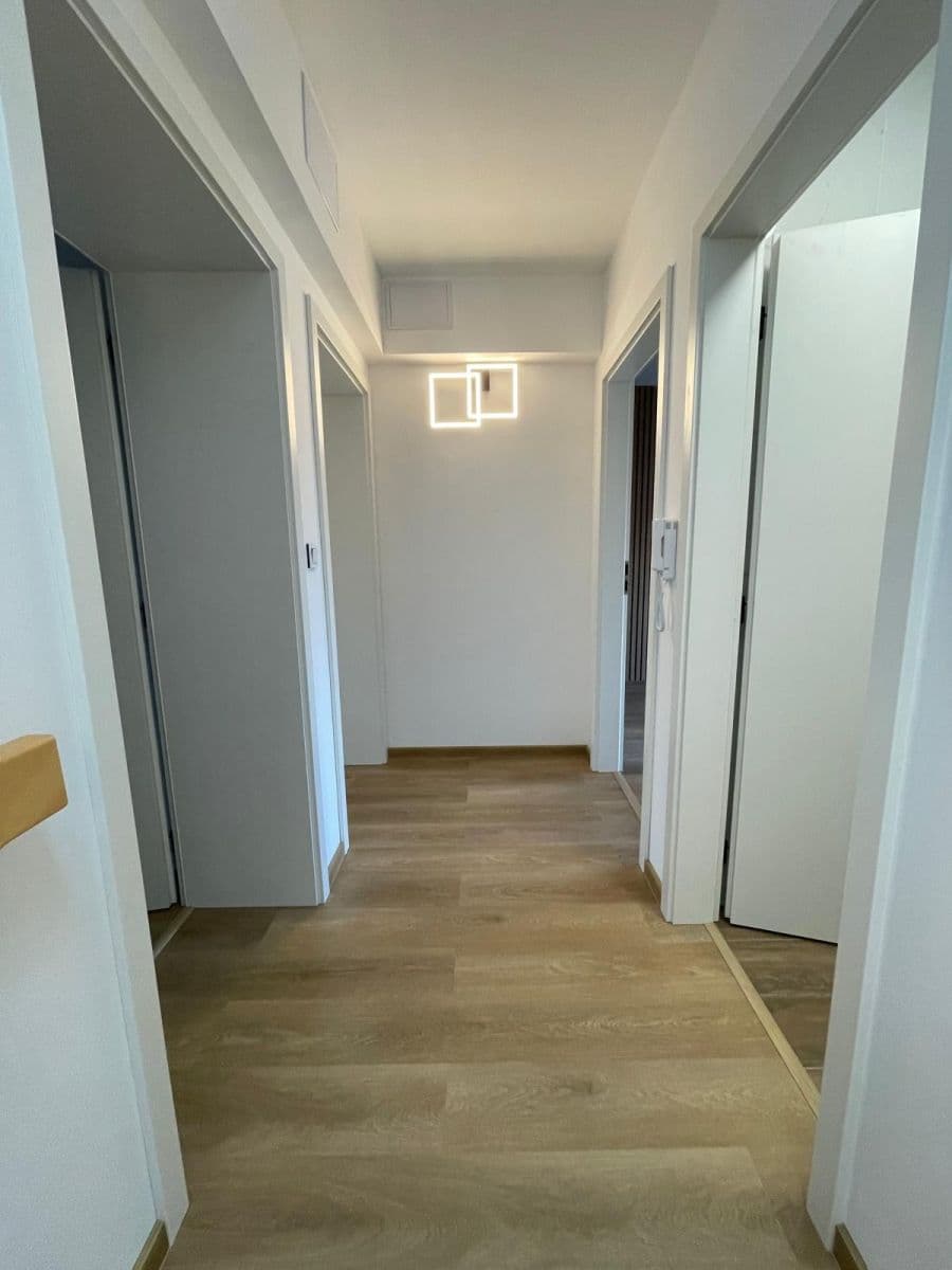 Pronájem bytu 4+kk 120 m², Balcarova, Ostrava, Moravskoslezský kraj Pronájem bytu 4+kk 120 m², Balcarova, Ostrava, Moravskoslezský kraj