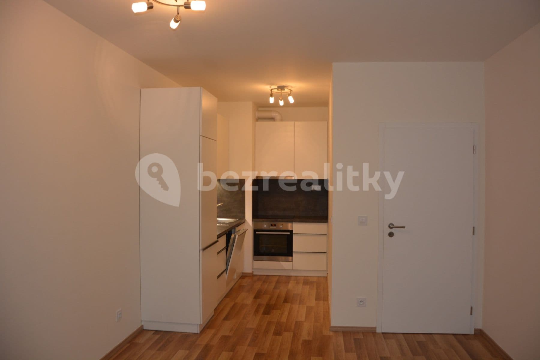 Pronájem bytu 2+kk 64 m², Zvěřinova, Praha, Praha Pronájem bytu 2+kk 64 m², Zvěřinova, Praha, Praha