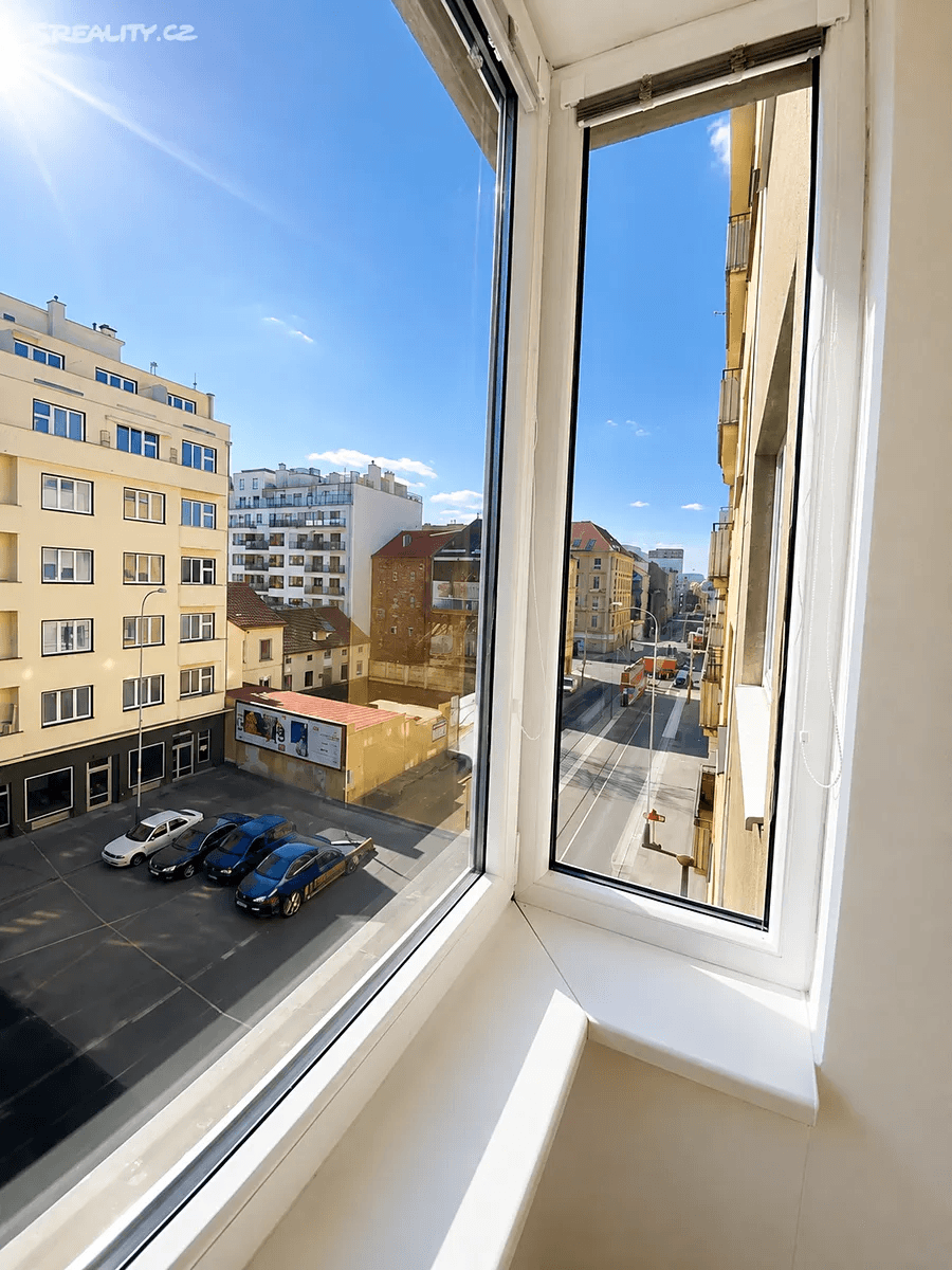 Pronájem bytu 2+1 85 m², Dělnická, Praha, Praha Pronájem bytu 2+1 85 m², Dělnická, Praha, Praha
