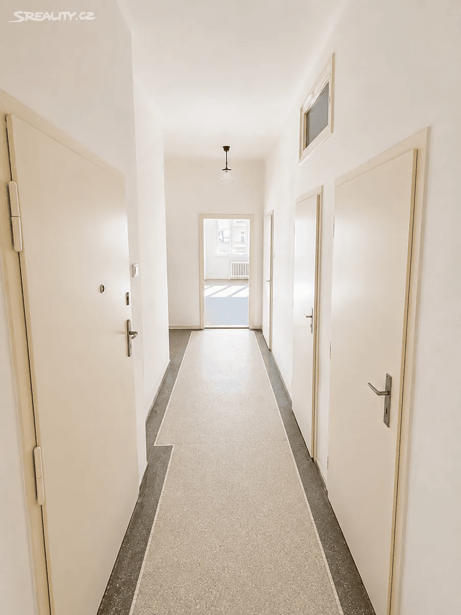 Pronájem bytu 2+1 85 m², Dělnická, Praha, Praha Pronájem bytu 2+1 85 m², Dělnická, Praha, Praha
