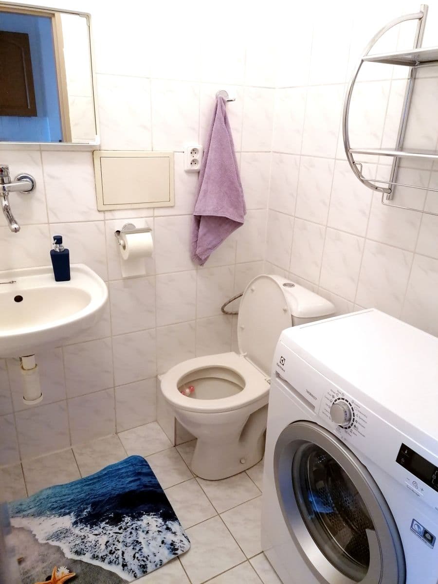 Pronájem bytu 1+1 25 m², Kominárska, Nové Mesto, Bratislavský kraj Pronájem bytu 1+1 25 m², Kominárska, Nové Mesto, Bratislavský kraj