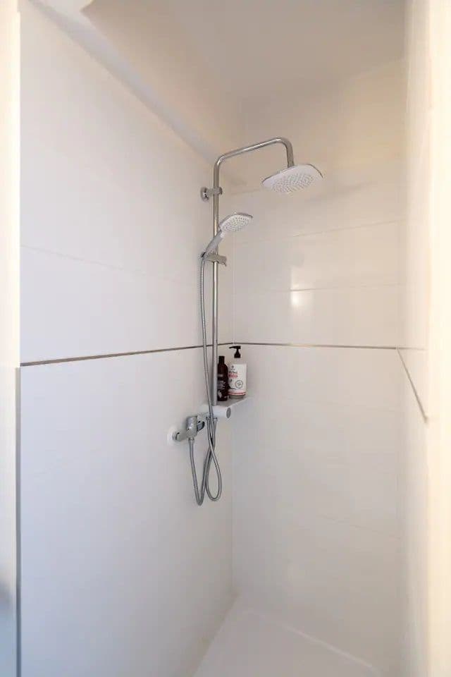 Pronájem bytu 1+kk 28 m², Ruská, Praha, Praha Pronájem bytu 1+kk 28 m², Ruská, Praha, Praha