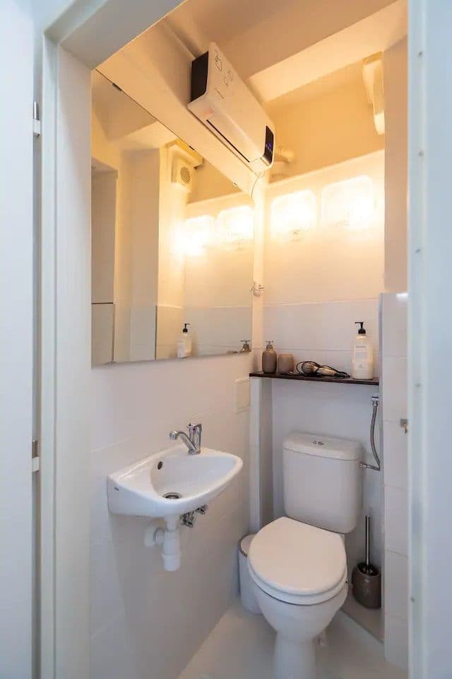 Pronájem bytu 1+kk 28 m², Ruská, Praha, Praha Pronájem bytu 1+kk 28 m², Ruská, Praha, Praha