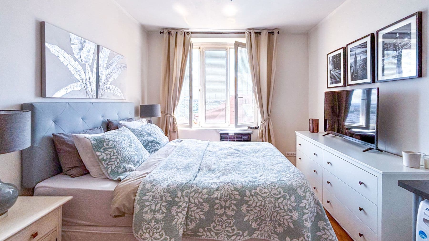 Pronájem bytu 1+kk 28 m², Ruská, Praha, Praha Pronájem bytu 1+kk 28 m², Ruská, Praha, Praha