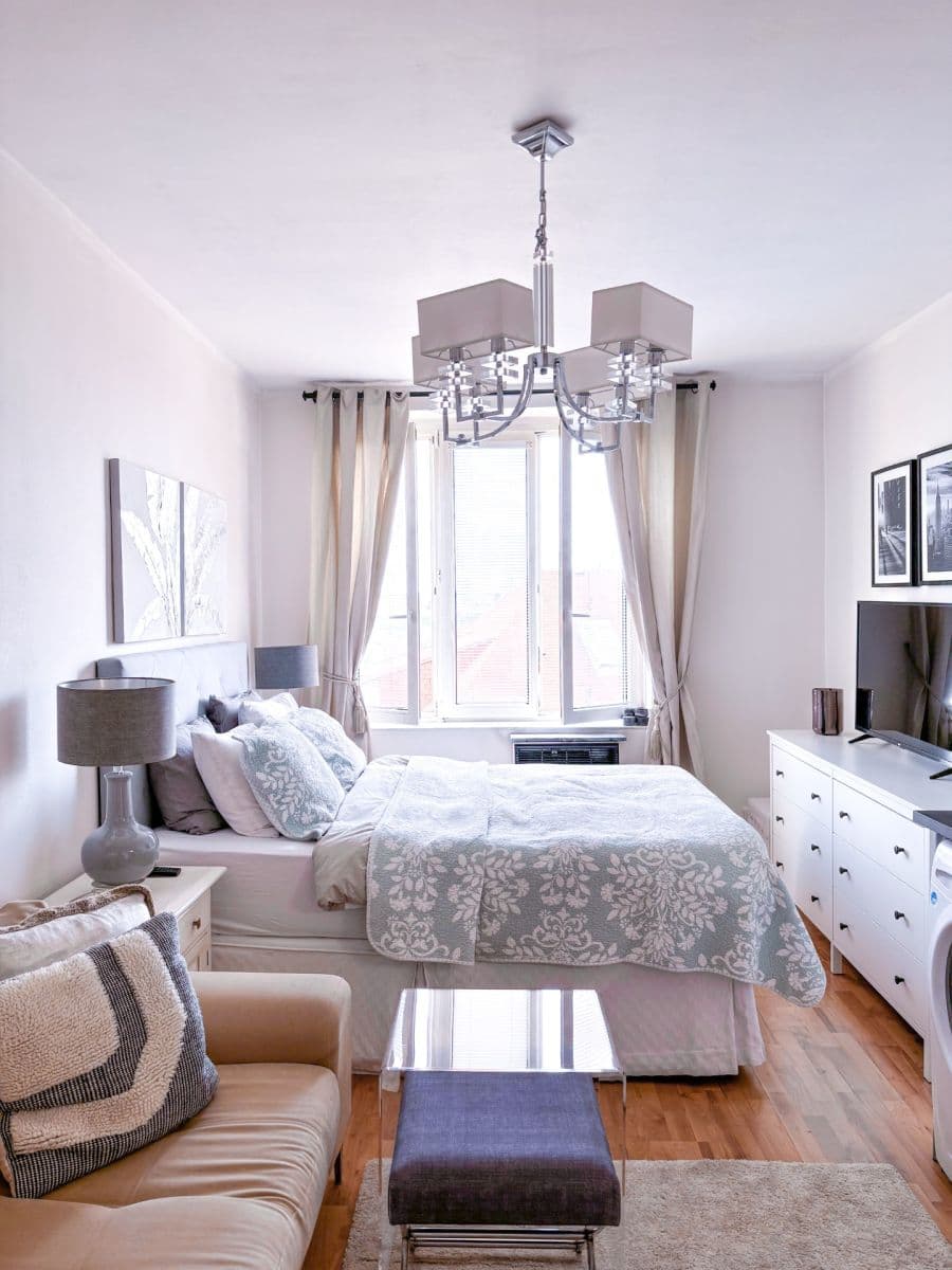 Pronájem bytu 1+kk 28 m², Ruská, Praha, Praha Pronájem bytu 1+kk 28 m², Ruská, Praha, Praha