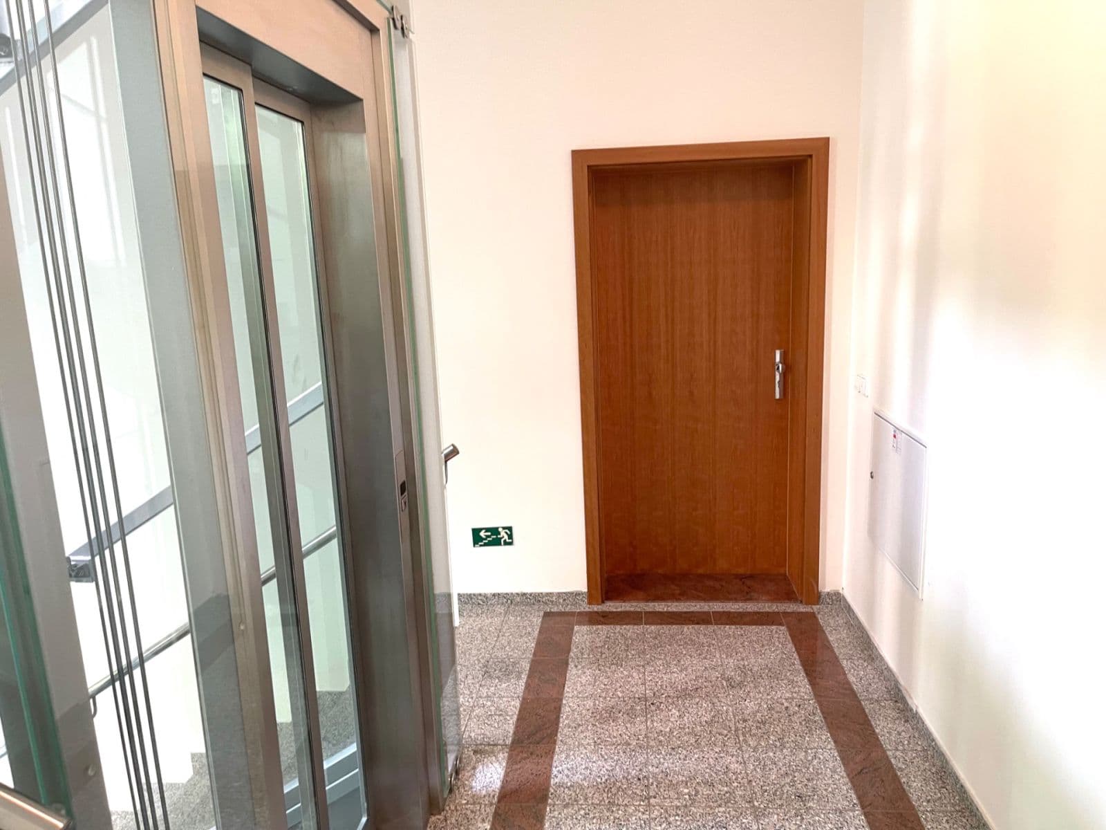 Prodej bytu 3+kk 130 m², Škroupova, Karlovy Vary, Karlovarský kraj Prodej bytu 3+kk 130 m², Škroupova, Karlovy Vary, Karlovarský kraj