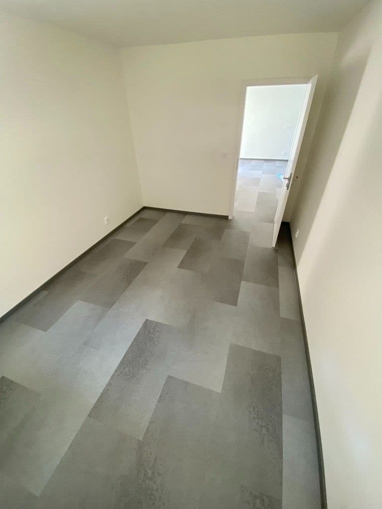 Prodej bytu 3+1 80 m², Na Okraji, Praha, Praha Prodej bytu 3+1 80 m², Na Okraji, Praha, Praha