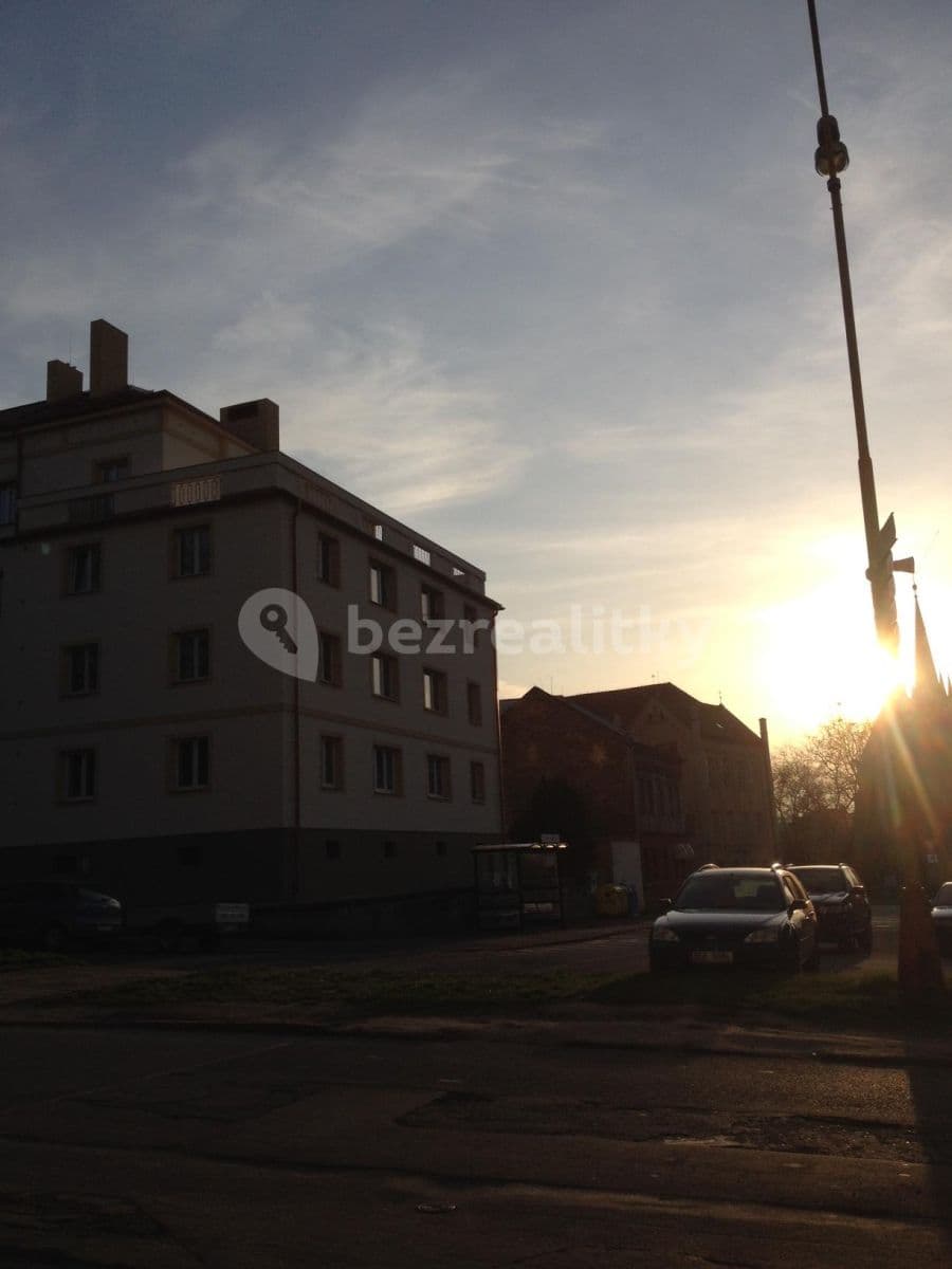 Pronájem bytu 3+kk 62 m², Tyršovo náměstí, Chrudim, Pardubický kraj Pronájem bytu 3+kk 62 m², Tyršovo náměstí, Chrudim, Pardubický kraj