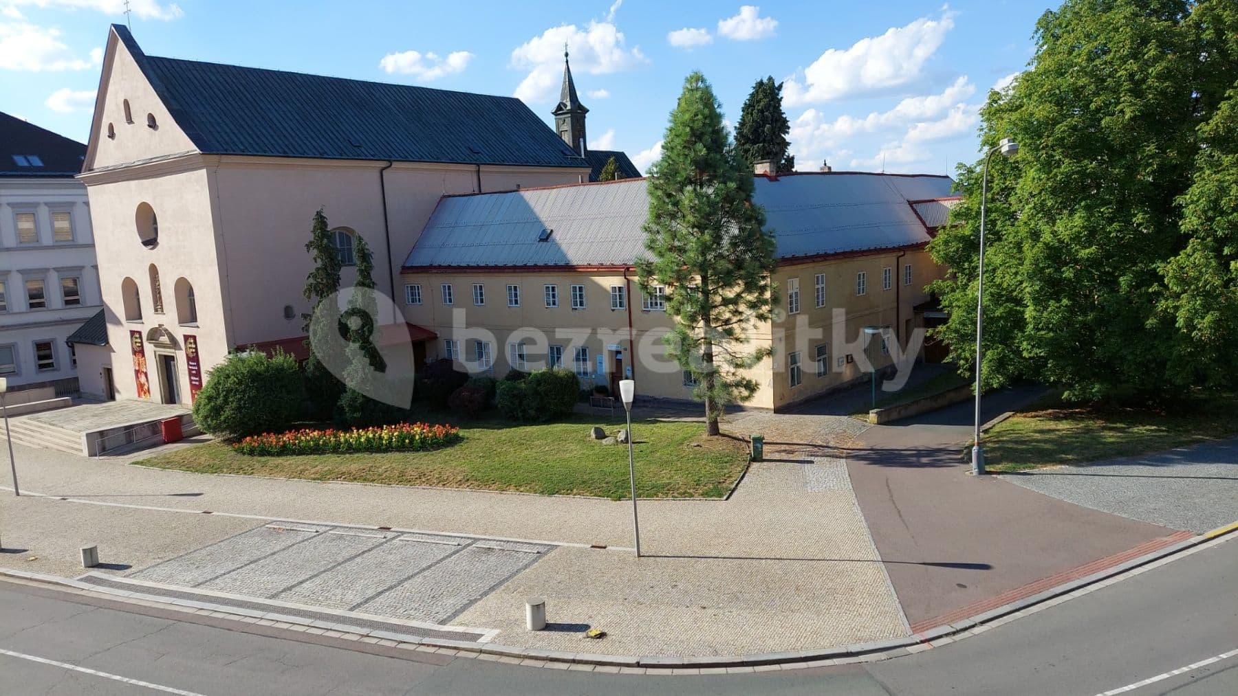 Pronájem bytu 3+kk 62 m², Tyršovo náměstí, Chrudim, Pardubický kraj Pronájem bytu 3+kk 62 m², Tyršovo náměstí, Chrudim, Pardubický kraj