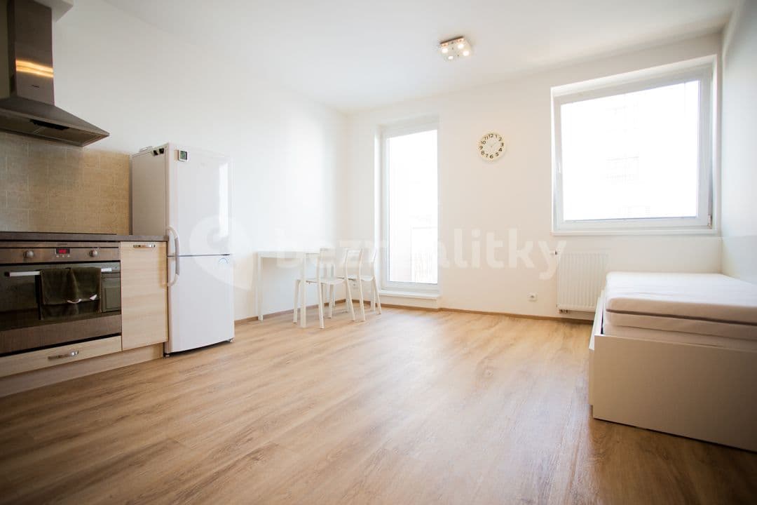 Pronájem bytu 1+kk 35 m², Svitákova, Praha, Praha Pronájem bytu 1+kk 35 m², Svitákova, Praha, Praha