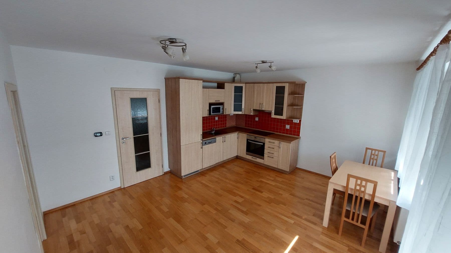 Pronájem bytu 3+kk 63 m², Na Zemské stezce, Lysá nad Labem, Středočeský kraj Pronájem bytu 3+kk 63 m², Na Zemské stezce, Lysá nad Labem, Středočeský kraj