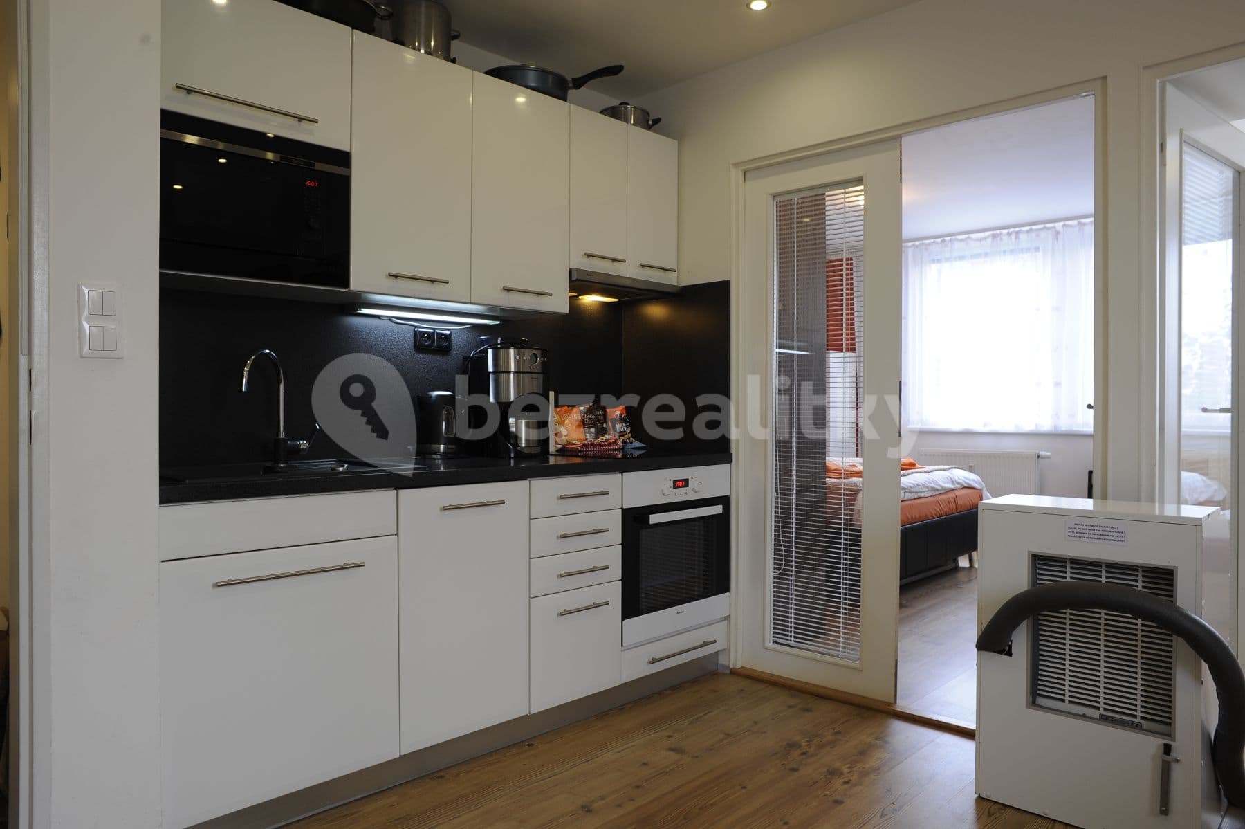Pronájem bytu 3+kk 42 m², Molákova, Praha, Praha Pronájem bytu 3+kk 42 m², Molákova, Praha, Praha