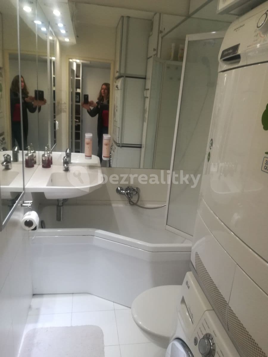 Pronájem bytu 3+kk 42 m², Molákova, Praha, Praha Pronájem bytu 3+kk 42 m², Molákova, Praha, Praha