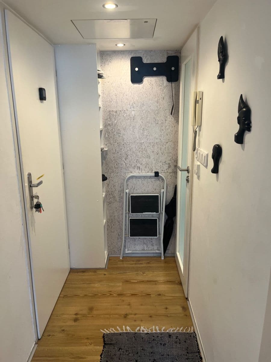 Pronájem bytu 3+kk 42 m², Molákova, Praha, Praha Pronájem bytu 3+kk 42 m², Molákova, Praha, Praha