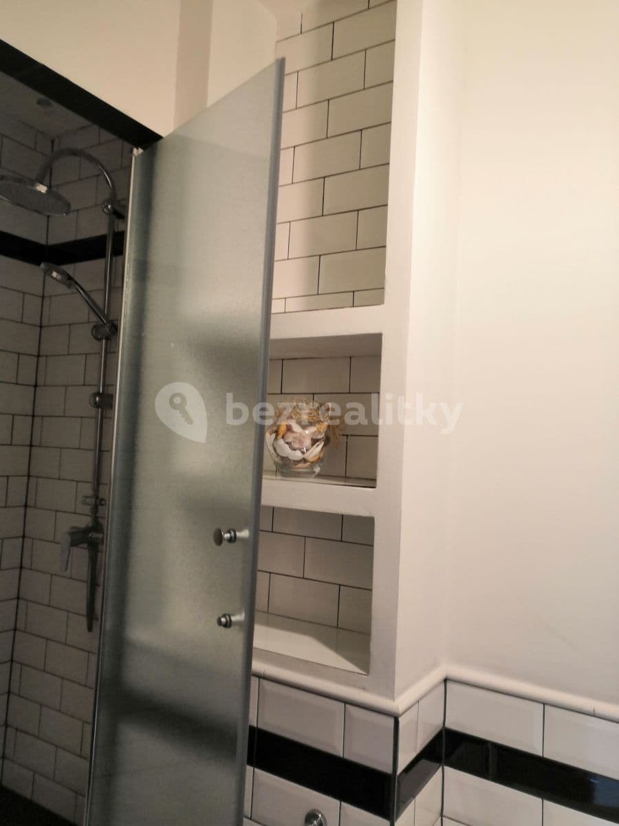 Pronájem bytu 2+1 51 m², Navrátilova, Praha, Praha Pronájem bytu 2+1 51 m², Navrátilova, Praha, Praha