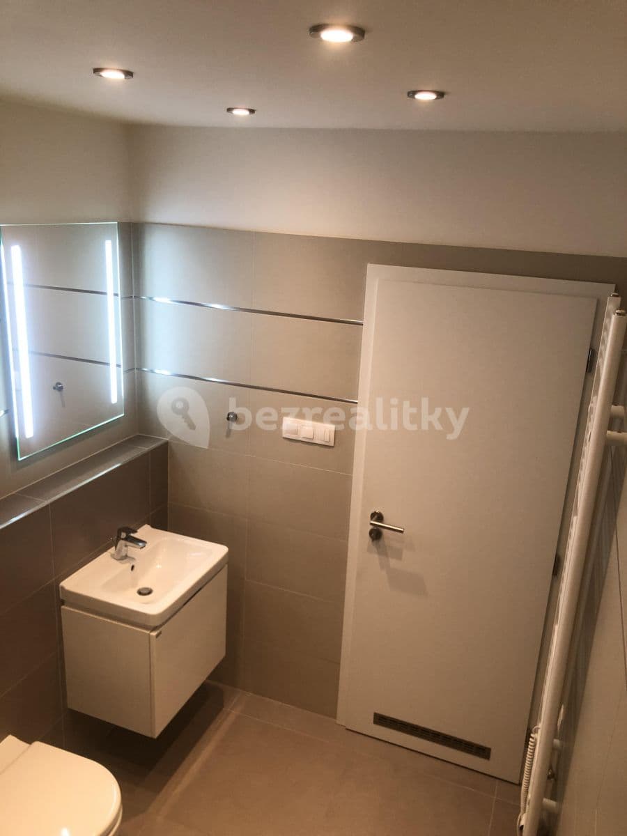 Pronájem bytu 2+kk 65 m², Škrábkových, Praha, Praha Pronájem bytu 2+kk 65 m², Škrábkových, Praha, Praha