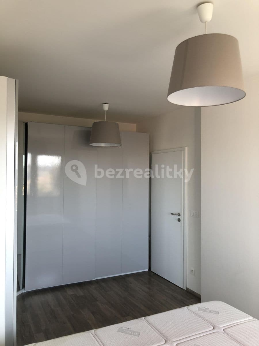 Pronájem bytu 2+kk 65 m², Škrábkových, Praha, Praha Pronájem bytu 2+kk 65 m², Škrábkových, Praha, Praha
