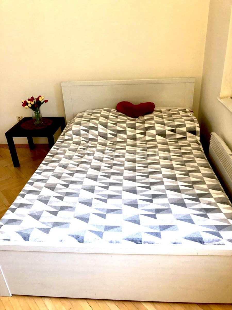 Pronájem bytu 1+kk 26 m², Slezská, Praha, Praha Pronájem bytu 1+kk 26 m², Slezská, Praha, Praha