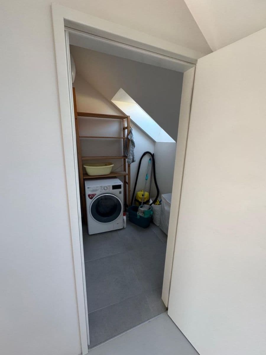 Pronájem bytu 2+kk 85 m², Jeronýmova, Praha, Praha Pronájem bytu 2+kk 85 m², Jeronýmova, Praha, Praha