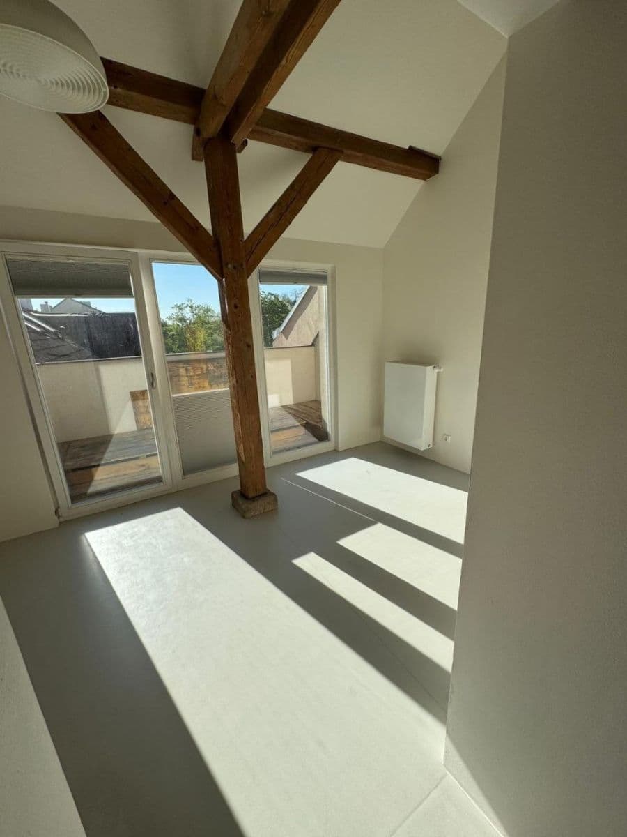 Pronájem bytu 2+kk 85 m², Jeronýmova, Praha, Praha Pronájem bytu 2+kk 85 m², Jeronýmova, Praha, Praha