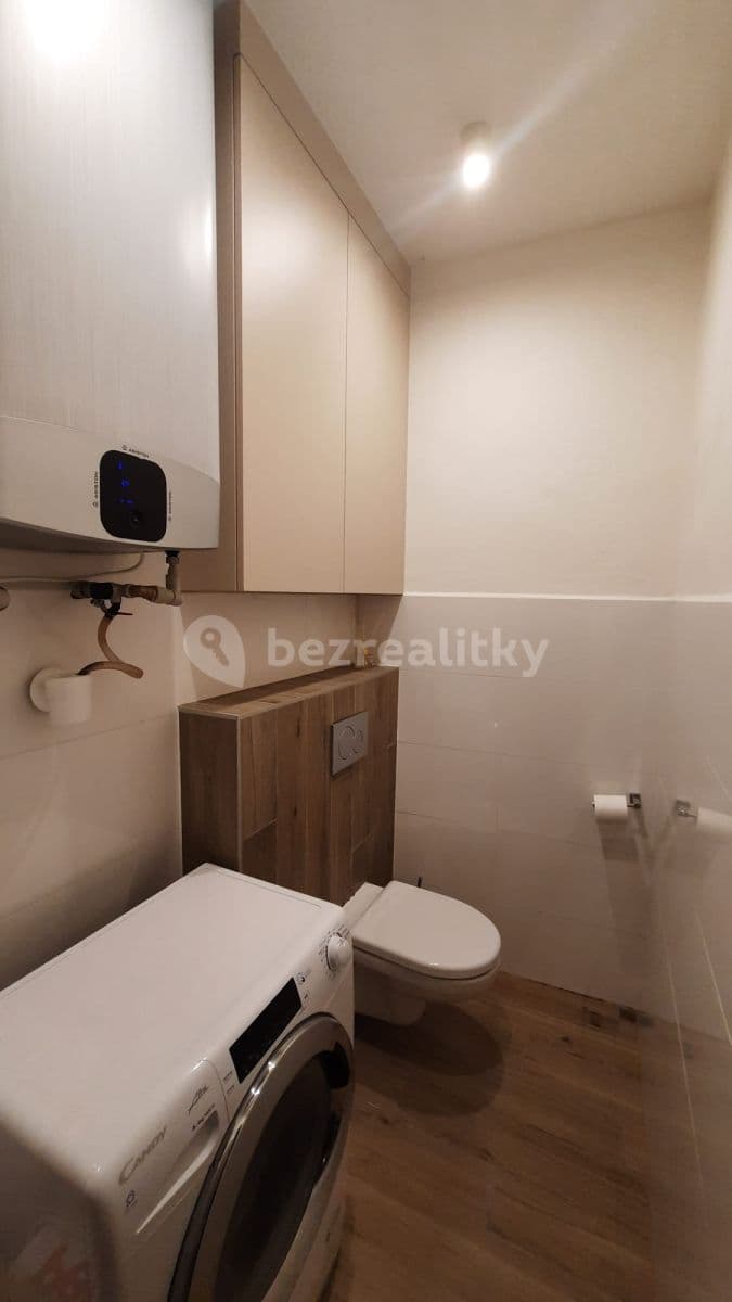 Pronájem bytu 1+1 32 m², Palackého Třída, Brno, Jihomoravský kraj Pronájem bytu 1+1 32 m², Palackého Třída, Brno, Jihomoravský kraj