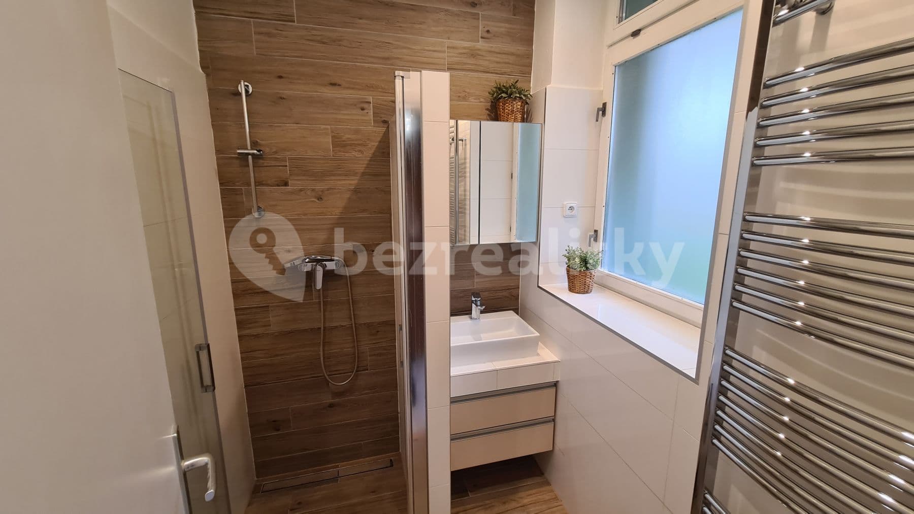 Pronájem bytu 1+1 32 m², Palackého Třída, Brno, Jihomoravský kraj Pronájem bytu 1+1 32 m², Palackého Třída, Brno, Jihomoravský kraj