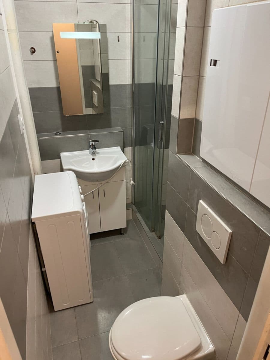 Pronájem bytu 1+kk 22 m², Evropská, Praha, Praha Pronájem bytu 1+kk 22 m², Evropská, Praha, Praha