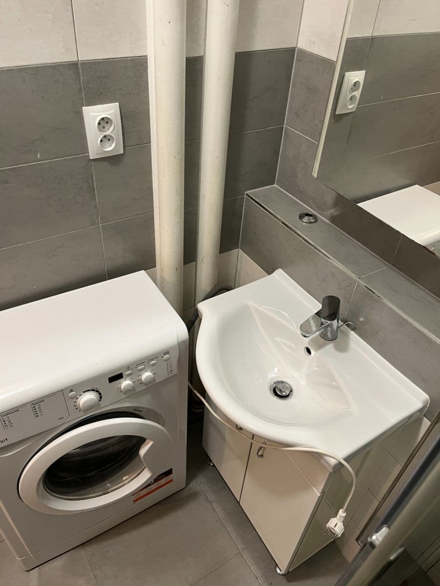 Pronájem bytu 1+kk 22 m², Evropská, Praha, Praha Pronájem bytu 1+kk 22 m², Evropská, Praha, Praha