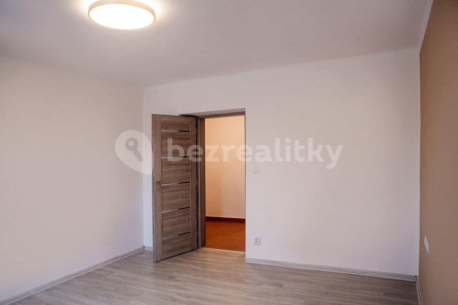 Pronájem bytu 2+1 51 m², Vrchlického, Jihlava, Kraj Vysočina Pronájem bytu 2+1 51 m², Vrchlického, Jihlava, Kraj Vysočina