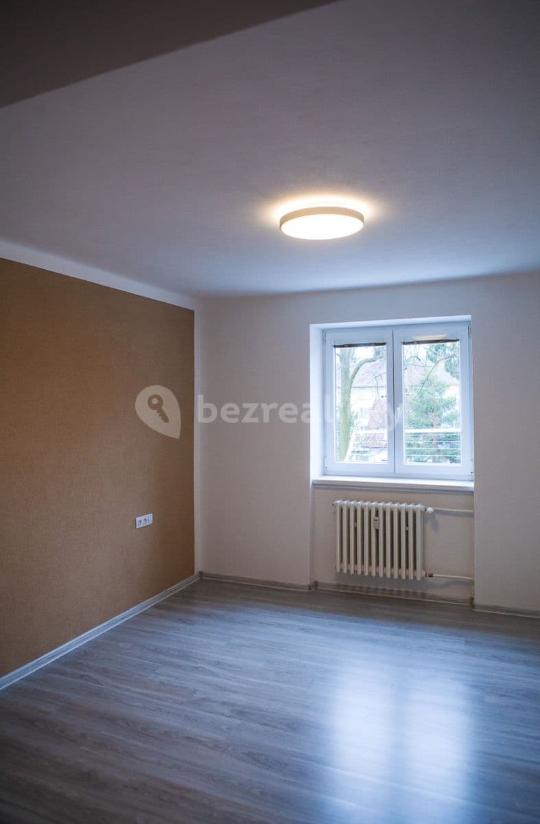 Pronájem bytu 2+1 51 m², Vrchlického, Jihlava, Kraj Vysočina Pronájem bytu 2+1 51 m², Vrchlického, Jihlava, Kraj Vysočina