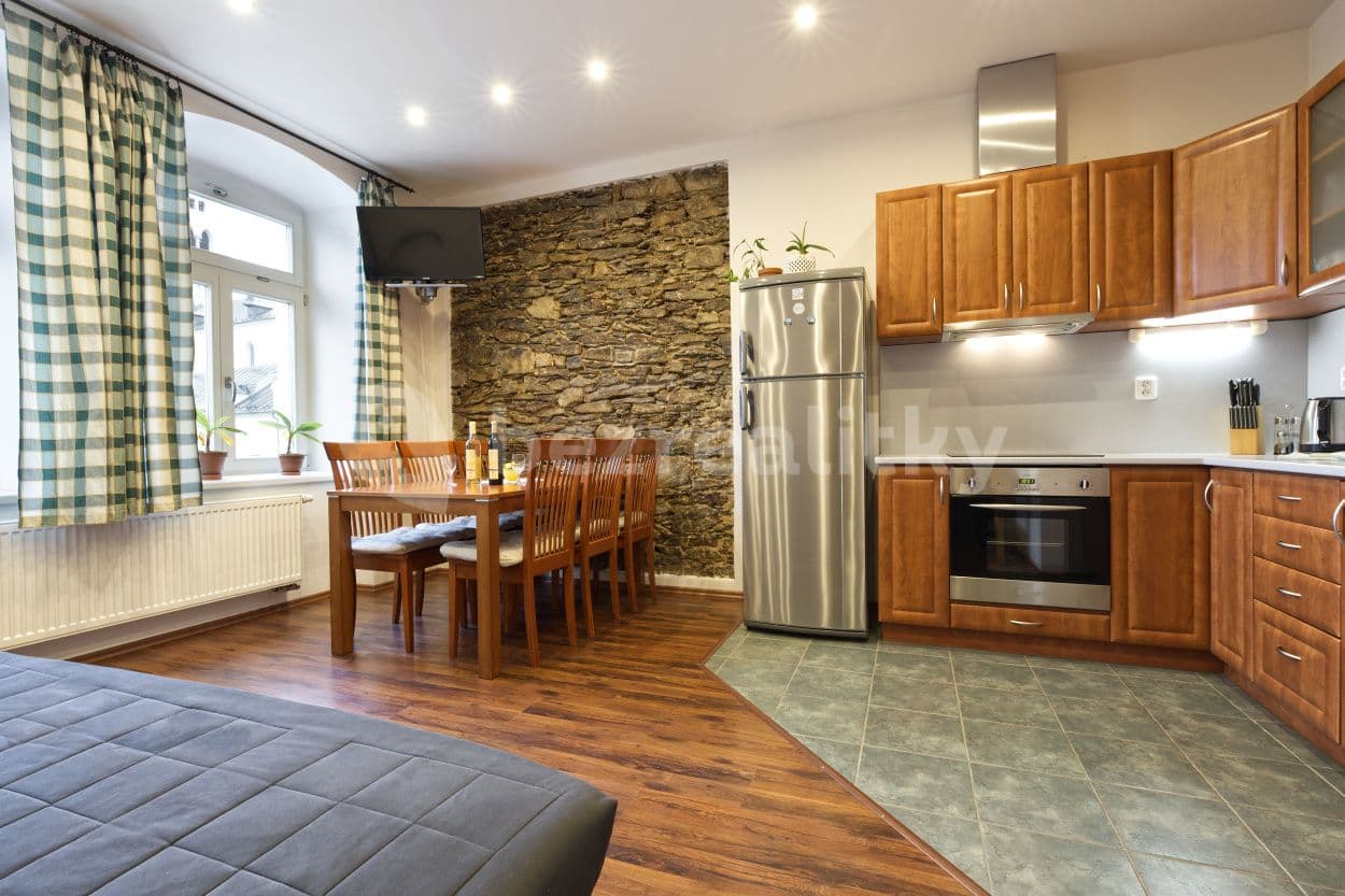 Pronájem bytu 3+kk 60 m², Náměstí, Kašperské Hory, Plzeňský kraj Pronájem bytu 3+kk 60 m², Náměstí, Kašperské Hory, Plzeňský kraj