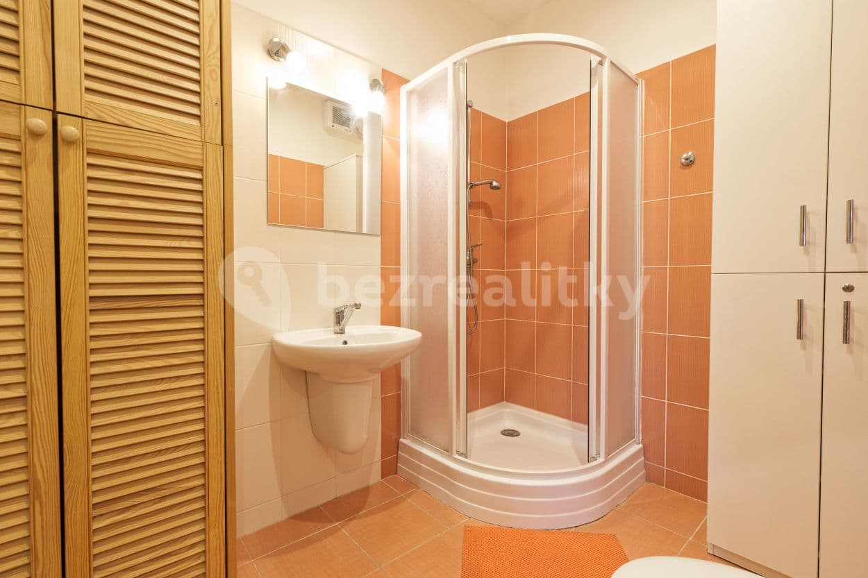 Pronájem bytu 3+kk 60 m², Náměstí, Kašperské Hory, Plzeňský kraj Pronájem bytu 3+kk 60 m², Náměstí, Kašperské Hory, Plzeňský kraj