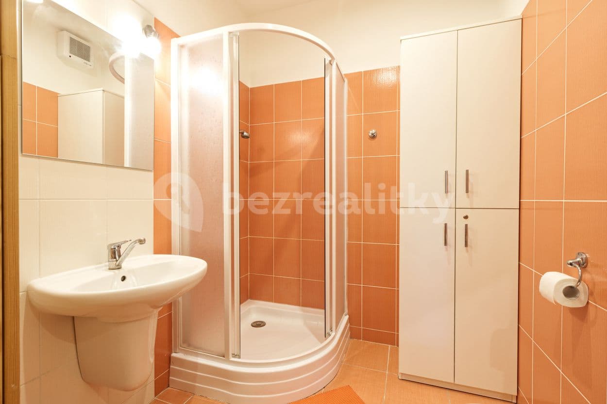Pronájem bytu 3+kk 60 m², Náměstí, Kašperské Hory, Plzeňský kraj Pronájem bytu 3+kk 60 m², Náměstí, Kašperské Hory, Plzeňský kraj