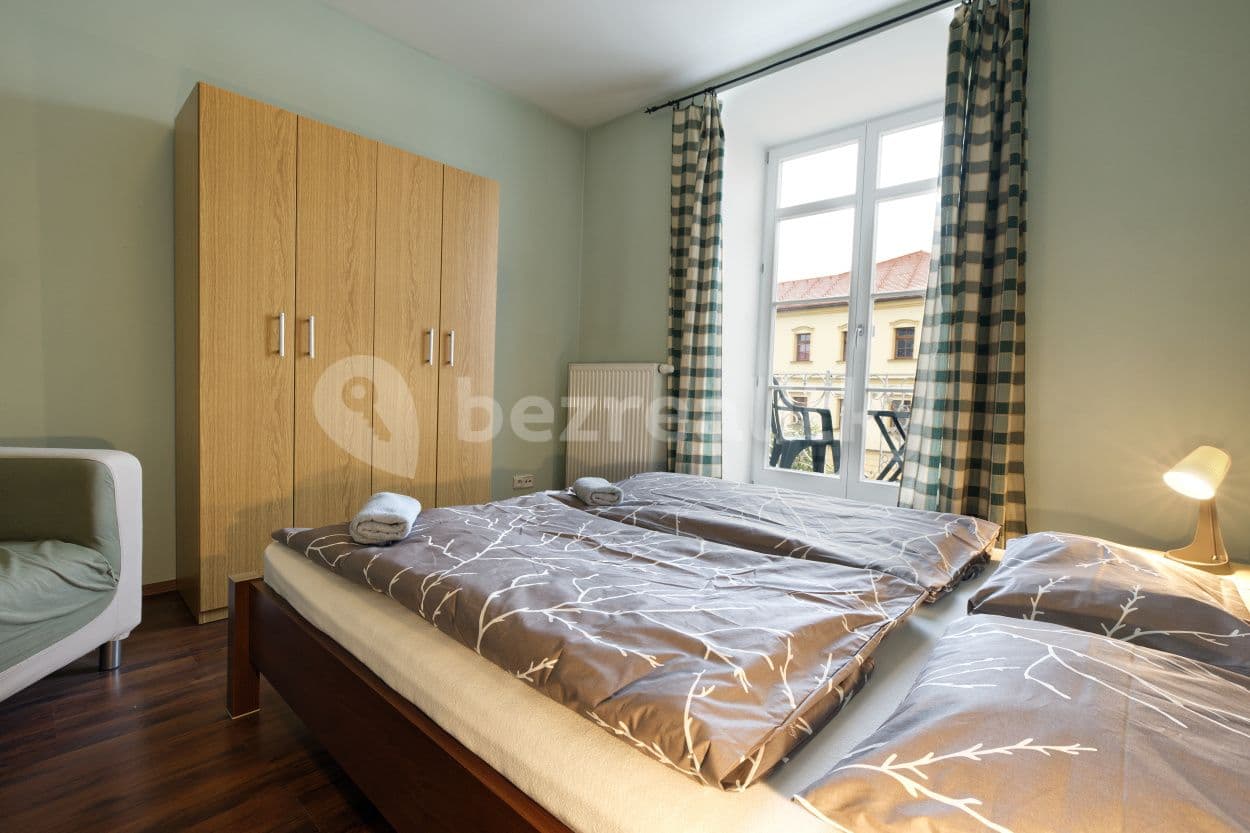 Pronájem bytu 3+kk 60 m², Náměstí, Kašperské Hory, Plzeňský kraj Pronájem bytu 3+kk 60 m², Náměstí, Kašperské Hory, Plzeňský kraj