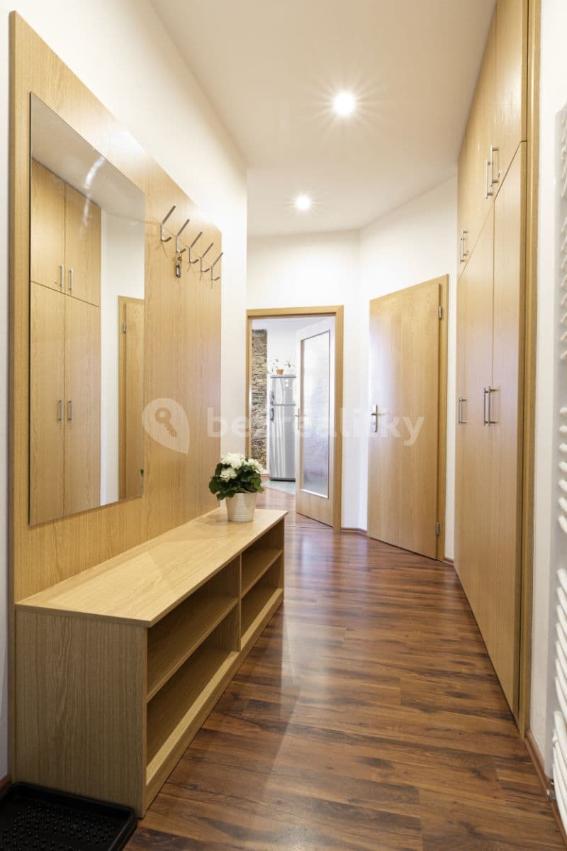 Pronájem bytu 3+kk 60 m², Náměstí, Kašperské Hory, Plzeňský kraj Pronájem bytu 3+kk 60 m², Náměstí, Kašperské Hory, Plzeňský kraj