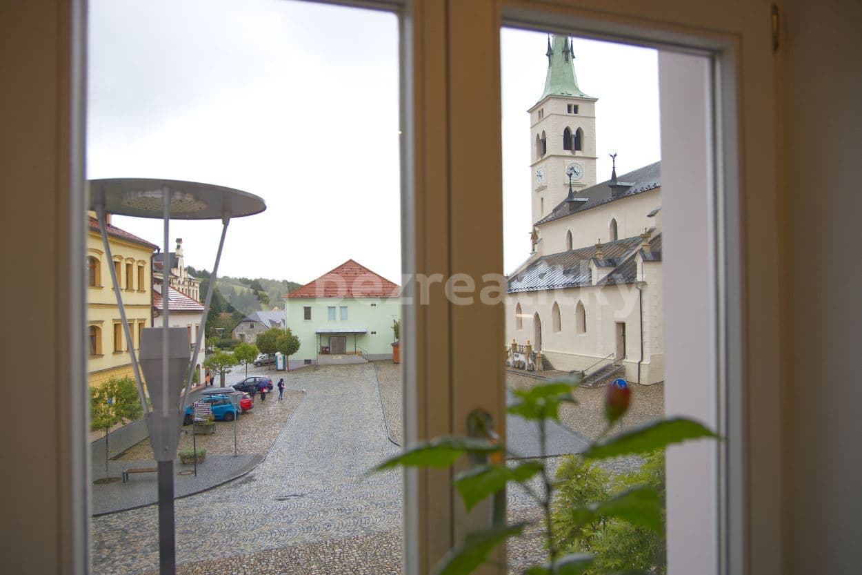 Pronájem bytu 3+kk 60 m², Náměstí, Kašperské Hory, Plzeňský kraj Pronájem bytu 3+kk 60 m², Náměstí, Kašperské Hory, Plzeňský kraj