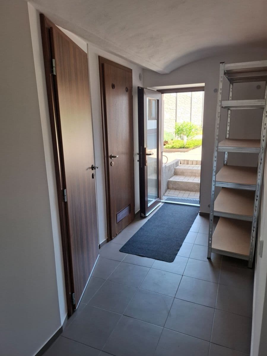 Pronájem bytu 2+kk 35 m², Na Návsi, Čestlice, Středočeský kraj Pronájem bytu 2+kk 35 m², Na Návsi, Čestlice, Středočeský kraj