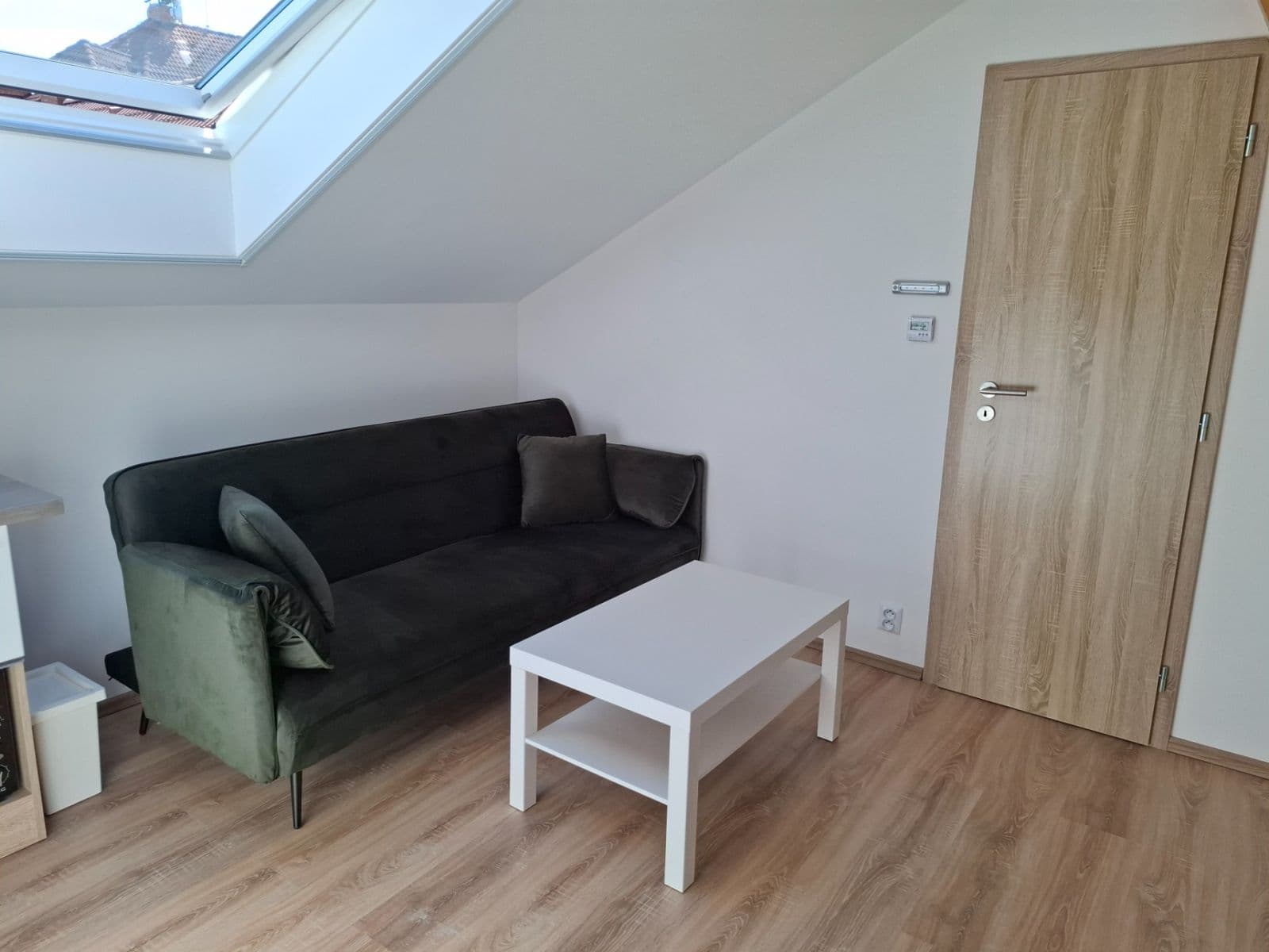 Pronájem bytu 2+kk 35 m², Na Návsi, Čestlice, Středočeský kraj Pronájem bytu 2+kk 35 m², Na Návsi, Čestlice, Středočeský kraj