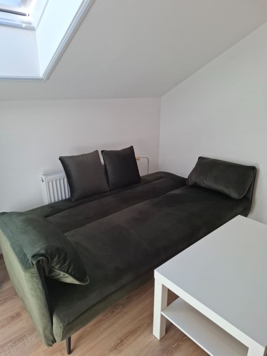 Pronájem bytu 2+kk 35 m², Na Návsi, Čestlice, Středočeský kraj Pronájem bytu 2+kk 35 m², Na Návsi, Čestlice, Středočeský kraj