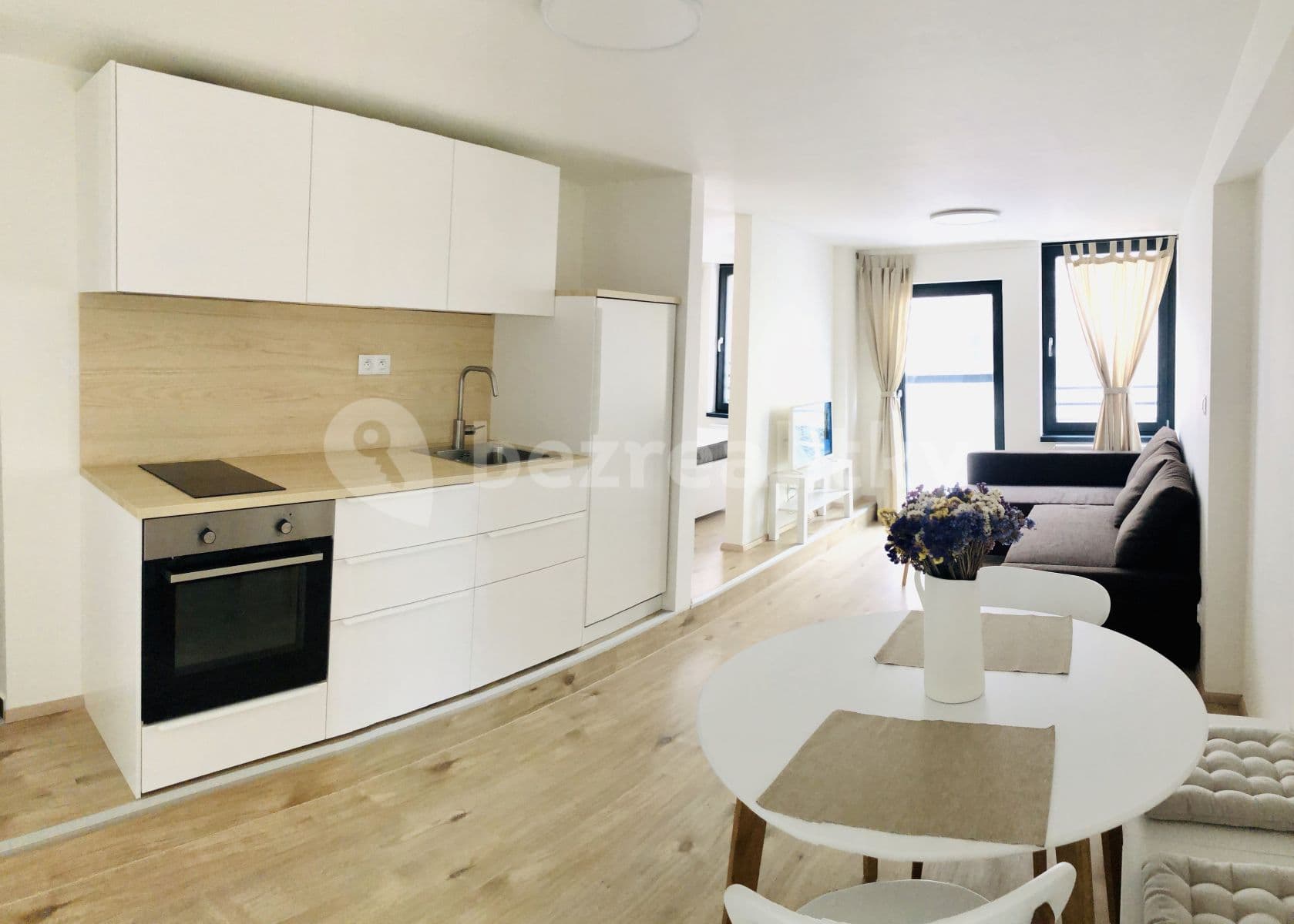 Pronájem bytu 2+kk 41 m², Rostislavova, Praha, Praha Pronájem bytu 2+kk 41 m², Rostislavova, Praha, Praha