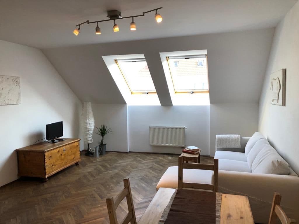 Pronájem bytu 2+kk 64 m², Na Plzeňce, Praha, Praha Pronájem bytu 2+kk 64 m², Na Plzeňce, Praha, Praha