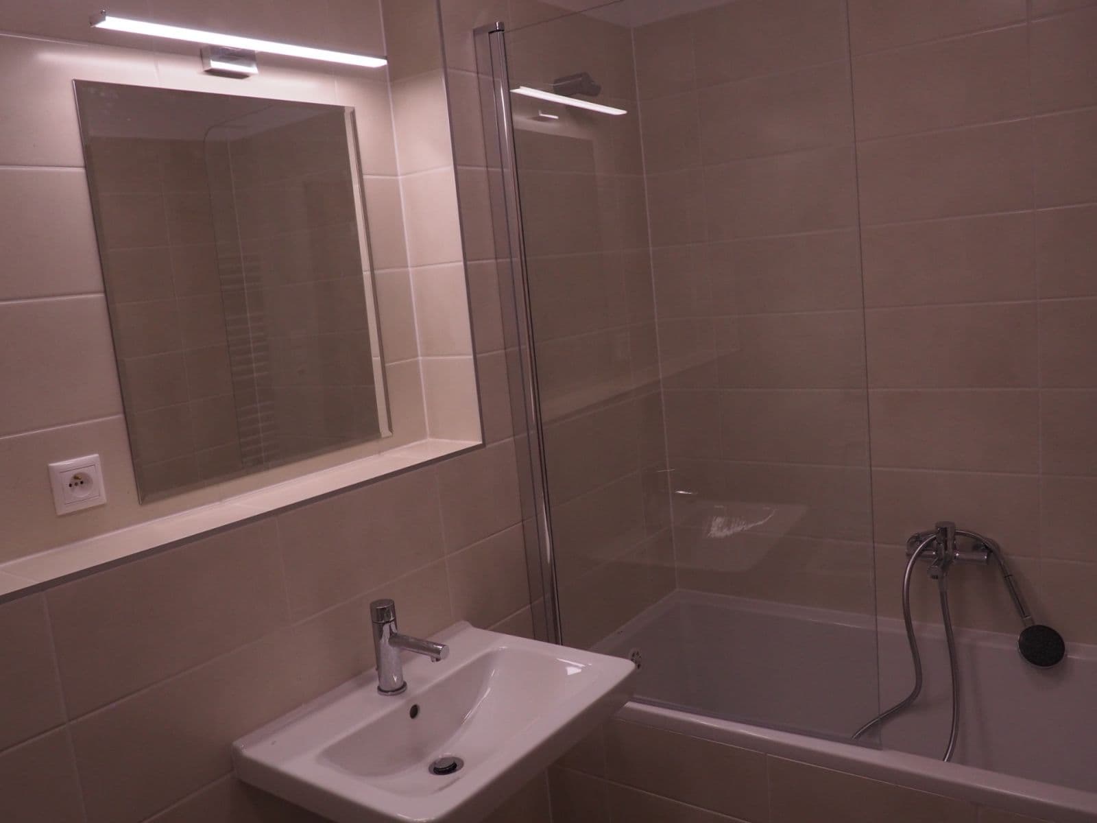 Pronájem bytu 1+1 51 m², U Michelského mlýna, Praha, Praha Pronájem bytu 1+1 51 m², U Michelského mlýna, Praha, Praha