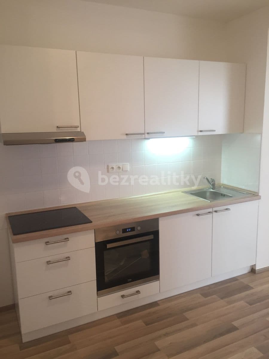 Pronájem bytu 3+1 83 m², Na Hutích, Praha, Praha Pronájem bytu 3+1 83 m², Na Hutích, Praha, Praha